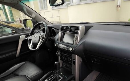 Toyota Land Cruiser Prado 150 рестайлинг 2, 2012 год, 3 400 000 рублей, 20 фотография