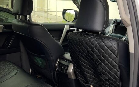 Toyota Land Cruiser Prado 150 рестайлинг 2, 2012 год, 3 400 000 рублей, 21 фотография