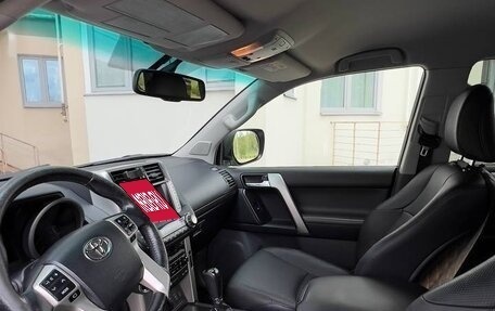 Toyota Land Cruiser Prado 150 рестайлинг 2, 2012 год, 3 400 000 рублей, 16 фотография