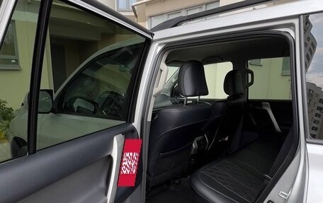 Toyota Land Cruiser Prado 150 рестайлинг 2, 2012 год, 3 400 000 рублей, 11 фотография