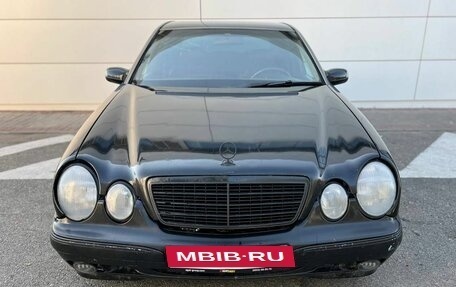 Mercedes-Benz E-Класс, 2001 год, 390 000 рублей, 3 фотография