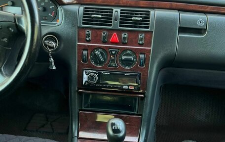 Mercedes-Benz E-Класс, 2001 год, 390 000 рублей, 18 фотография