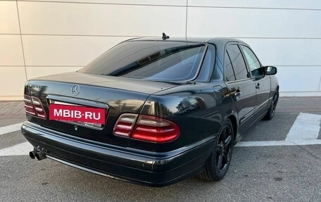 Mercedes-Benz E-Класс, 2001 год, 390 000 рублей, 8 фотография
