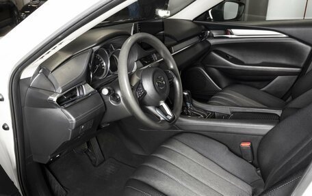 Mazda 6, 2019 год, 2 050 000 рублей, 11 фотография