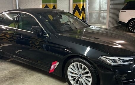 BMW 5 серия, 2023 год, 5 050 000 рублей, 5 фотография