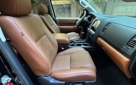 Toyota Sequoia II рестайлинг, 2021 год, 8 000 000 рублей, 13 фотография