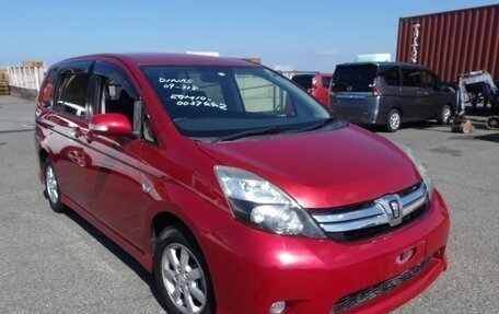 Toyota ISis I, 2012 год, 1 300 000 рублей, 1 фотография