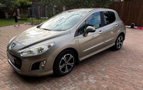 Peugeot 308 II, 2013 год, 700 000 рублей, 2 фотография