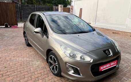 Peugeot 308 II, 2013 год, 700 000 рублей, 4 фотография