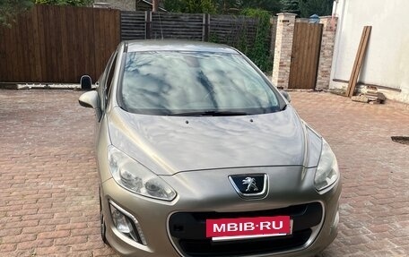 Peugeot 308 II, 2013 год, 700 000 рублей, 6 фотография