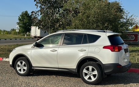 Toyota RAV4, 2014 год, 2 000 000 рублей, 2 фотография