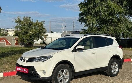 Toyota RAV4, 2014 год, 2 000 000 рублей, 3 фотография
