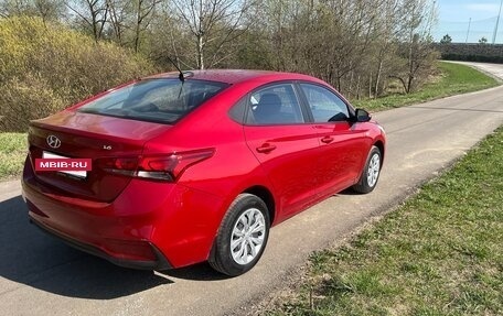 Hyundai Solaris II рестайлинг, 2018 год, 1 290 000 рублей, 7 фотография