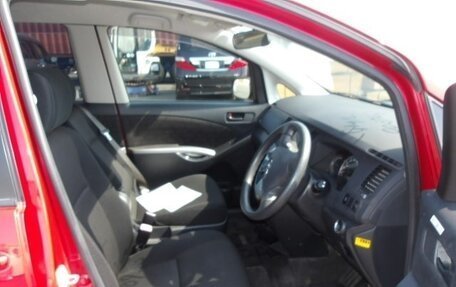Toyota ISis I, 2012 год, 1 300 000 рублей, 6 фотография