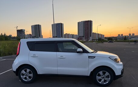 KIA Soul II рестайлинг, 2017 год, 1 330 000 рублей, 2 фотография