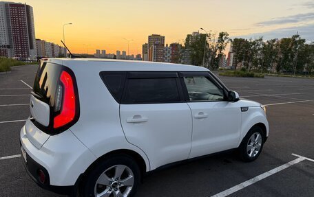 KIA Soul II рестайлинг, 2017 год, 1 330 000 рублей, 7 фотография