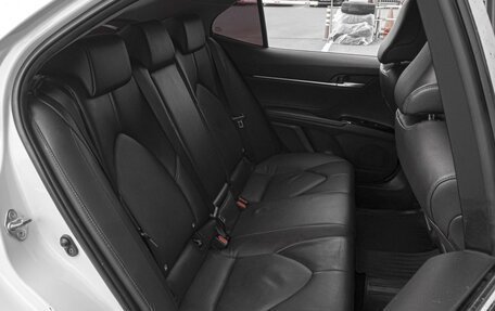Toyota Camry, 2018 год, 2 349 000 рублей, 7 фотография