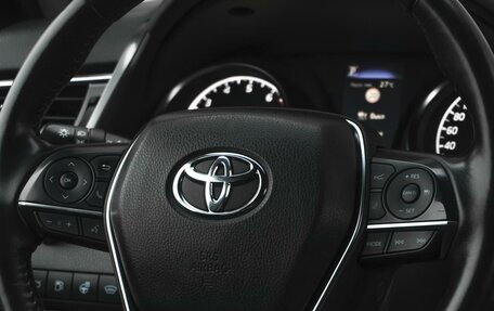 Toyota Camry, 2018 год, 2 349 000 рублей, 19 фотография