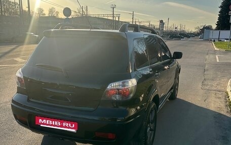 Mitsubishi Outlander III рестайлинг 3, 2005 год, 850 000 рублей, 9 фотография