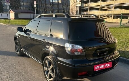 Mitsubishi Outlander III рестайлинг 3, 2005 год, 850 000 рублей, 8 фотография