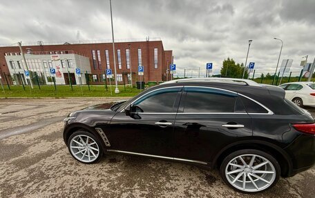 Infiniti QX70, 2013 год, 2 600 000 рублей, 9 фотография