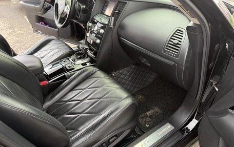 Infiniti QX70, 2013 год, 2 600 000 рублей, 12 фотография