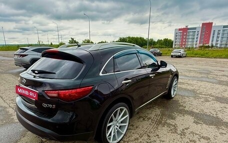 Infiniti QX70, 2013 год, 2 600 000 рублей, 6 фотография
