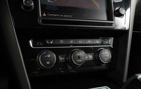 Volkswagen Passat B8 рестайлинг, 2017 год, 2 150 000 рублей, 12 фотография