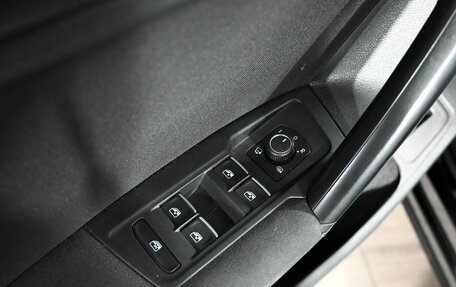 Volkswagen Tiguan II, 2020 год, 3 130 000 рублей, 14 фотография