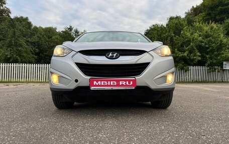 Hyundai Tucson III, 2010 год, 1 200 000 рублей, 1 фотография