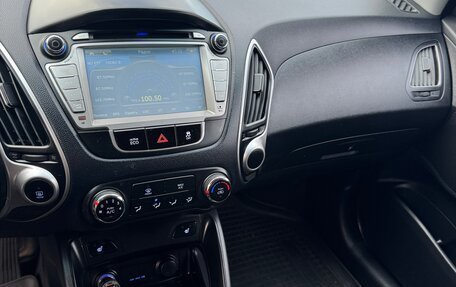 Hyundai Tucson III, 2010 год, 1 200 000 рублей, 12 фотография