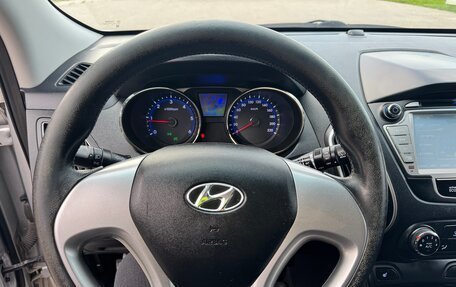 Hyundai Tucson III, 2010 год, 1 200 000 рублей, 11 фотография