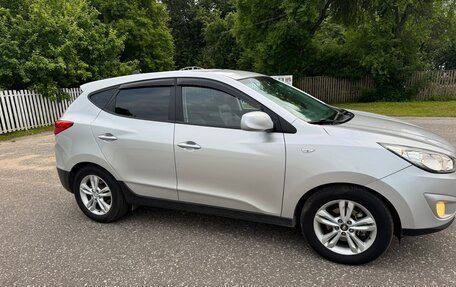 Hyundai Tucson III, 2010 год, 1 200 000 рублей, 3 фотография
