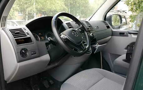 Volkswagen Caravelle T5, 2013 год, 1 700 000 рублей, 8 фотография