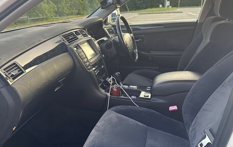 Toyota Crown, 2004 год, 750 000 рублей, 15 фотография