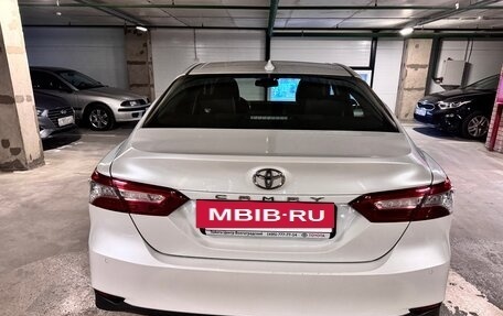 Toyota Camry, 2019 год, 3 190 000 рублей, 5 фотография