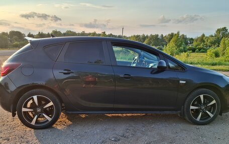Opel Astra J, 2010 год, 680 000 рублей, 8 фотография