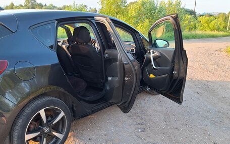 Opel Astra J, 2010 год, 680 000 рублей, 9 фотография