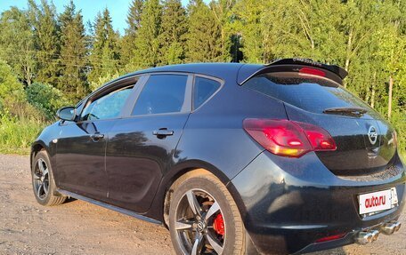 Opel Astra J, 2010 год, 680 000 рублей, 2 фотография