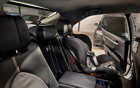 Toyota Camry, 2019 год, 3 190 000 рублей, 14 фотография