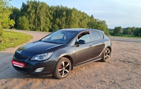 Opel Astra J, 2010 год, 680 000 рублей, 3 фотография
