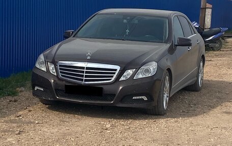 Mercedes-Benz E-Класс, 2010 год, 1 700 000 рублей, 4 фотография