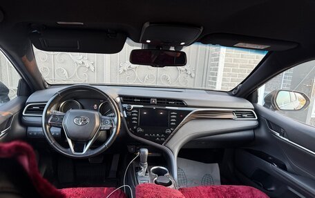 Toyota Camry, 2021 год, 3 250 000 рублей, 6 фотография