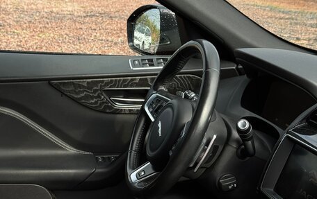 Jaguar F-Pace, 2017 год, 2 950 000 рублей, 22 фотография