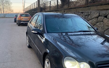 Mercedes-Benz C-Класс, 2004 год, 420 000 рублей, 4 фотография