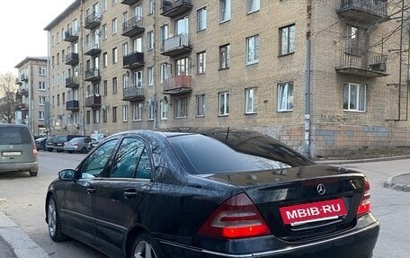 Mercedes-Benz C-Класс, 2004 год, 420 000 рублей, 6 фотография