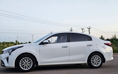 KIA Rio IV, 2022 год, 2 100 000 рублей, 2 фотография