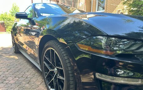 Ford Mustang VI рестайлинг, 2018 год, 3 000 000 рублей, 7 фотография