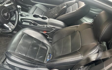 Ford Mustang VI рестайлинг, 2018 год, 3 000 000 рублей, 28 фотография