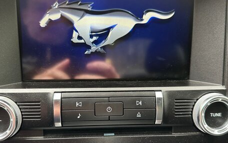 Ford Mustang VI рестайлинг, 2018 год, 3 000 000 рублей, 23 фотография